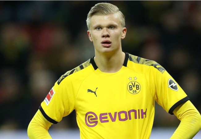 奥斯卡庆祝海港夺冠：我们是冠军！祝贺我的队友、朋友和球迷（奥斯卡欢庆海港加冕：我们就是冠军！向我的队友、朋友和球迷致贺）