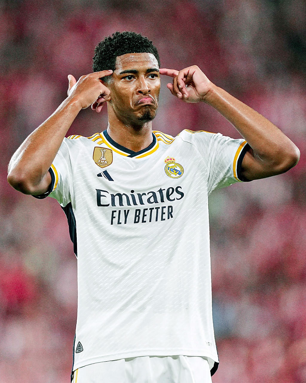 萨索洛客场3-0亚特兰大，贝拉尔迪2球1助当选全场最佳球员（萨索洛客场3比0击败亚特兰大，贝拉尔迪两射一传荣膺全场最佳）