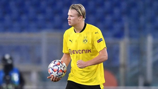 本赛季东契奇缺席时里夫斯场均40分10助攻，今日三节36+9（东契奇缺阵的本季里，里夫斯场均40分10助；今日仅三节已拿36分9助）