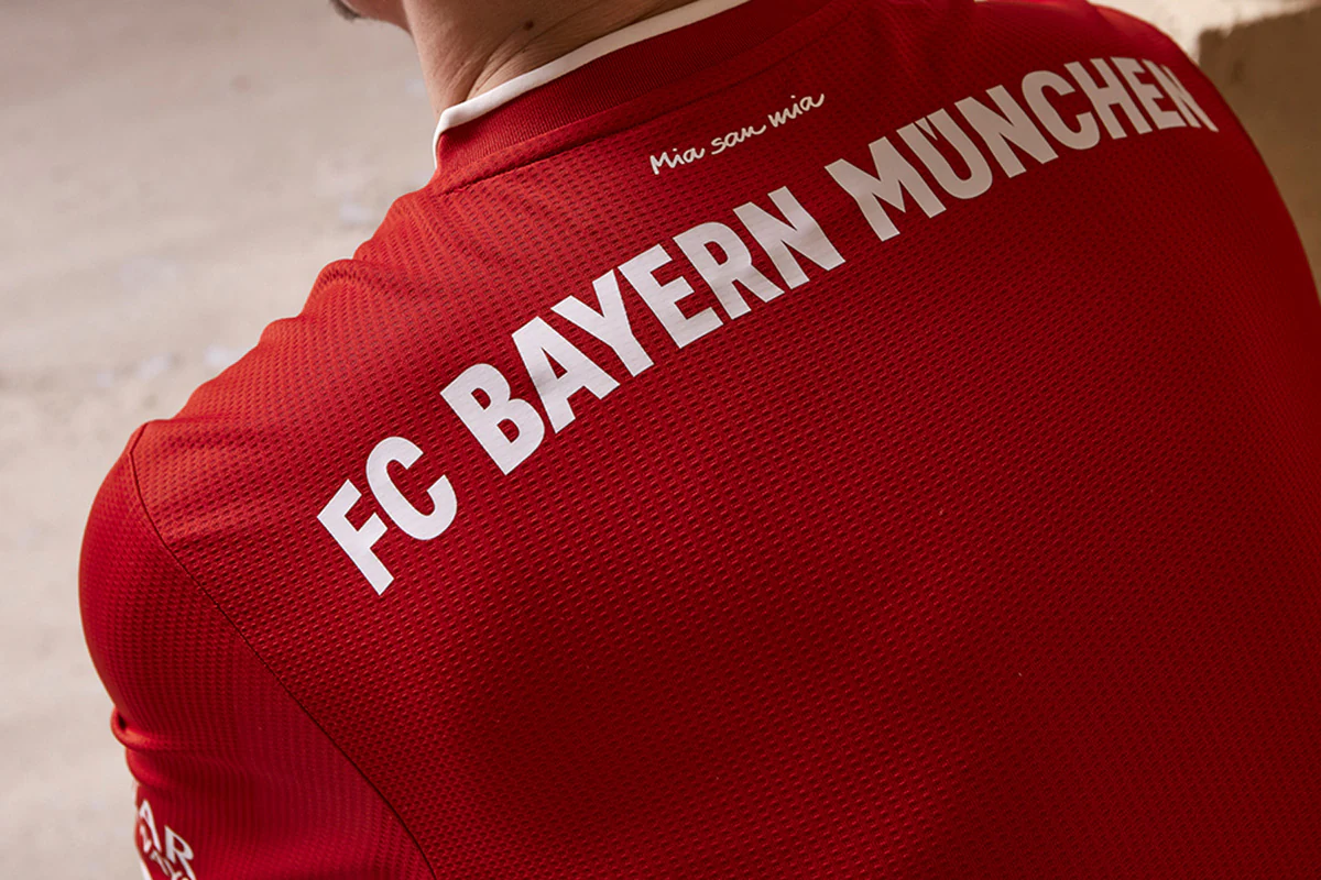 记者：申花队昨天傍晚抵达天津，出征的队伍中没有门将薛庆浩（记者：申花昨傍晚抵达天津，出征名单未见门将薛庆浩）