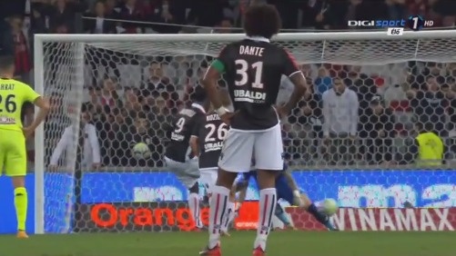 罗马诺：国米仍有意科内，但除非报价非同寻常否则罗马不卖（罗马诺：国米继续追科内，除非天价报价，罗马无意放人）