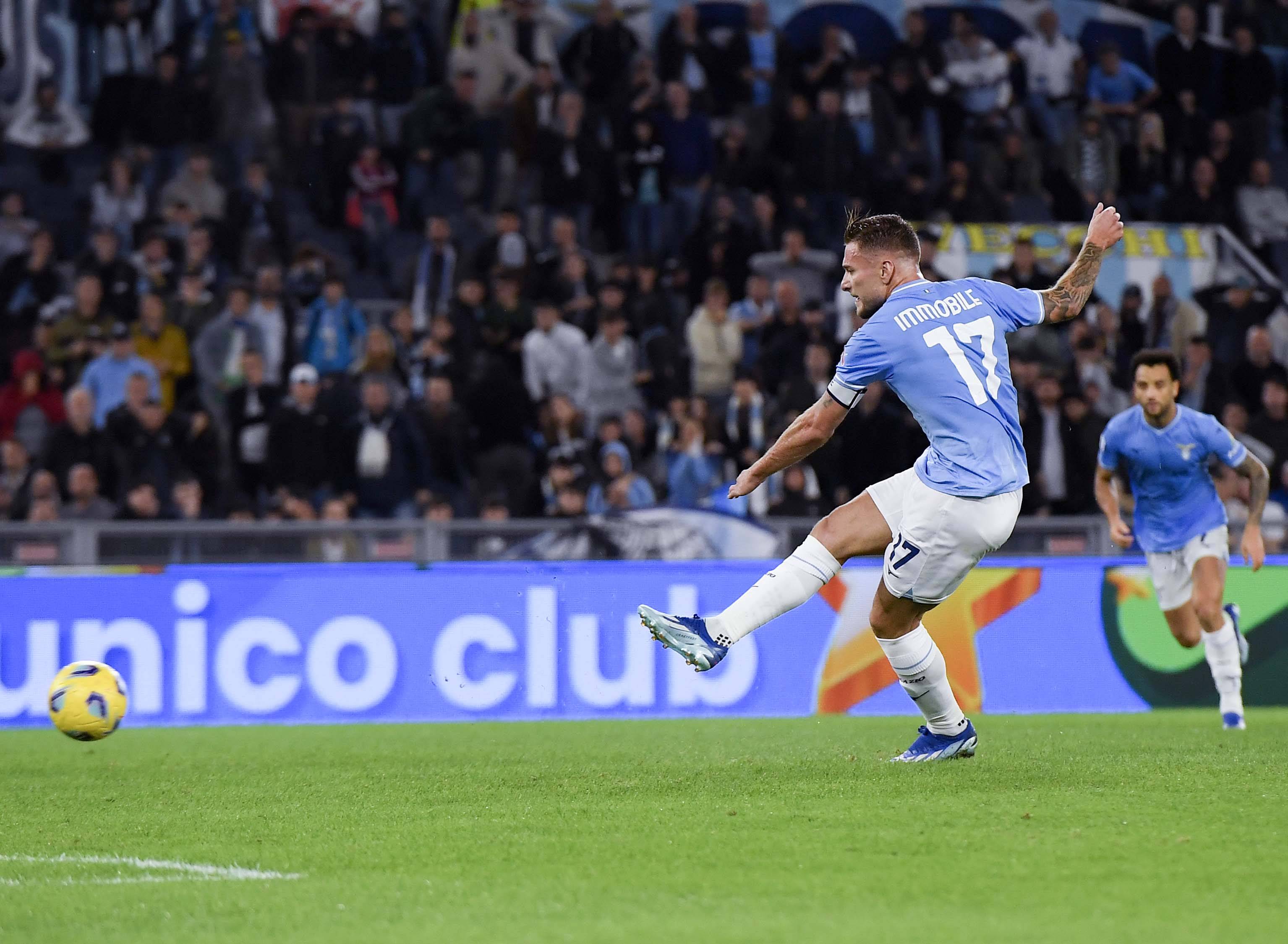 欧冠进球榜更新：梅西连续破门,（欧冠射手榜更新：梅西连场建功）