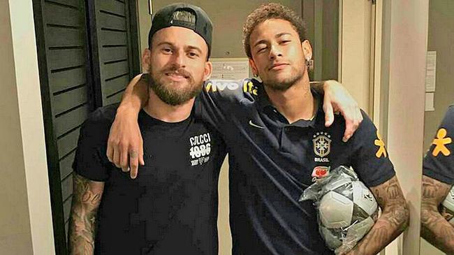 小法：想让阿达伊和帕斯学习梅西的饥饿感，这能造就顶级球员（小法：希望阿达伊与帕斯学梅西的饥饿感，这是成为顶级球员的关键）