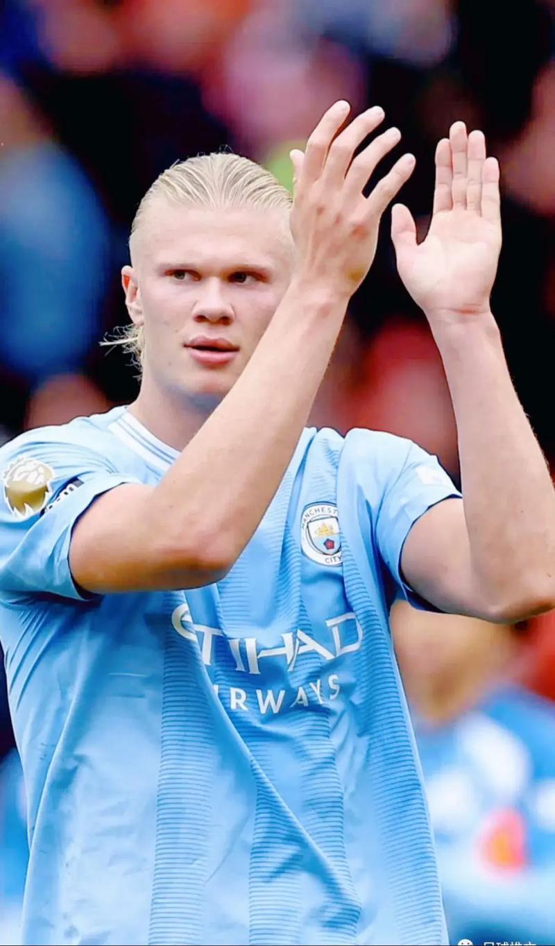 皇马因战绩不佳和阵容问题，计划引进新帅，克洛普和齐达内均被考虑，伊拉奥拉或成接班人。（战绩不佳叠加阵容问题，皇马启动换帅：克洛普、齐达内入选，伊拉奥拉有望接任）