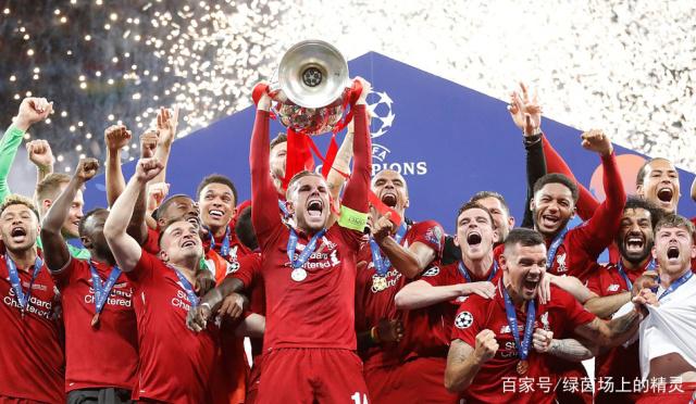 这队的攻防切换太流畅了（这支球队的攻防转换行云流水）