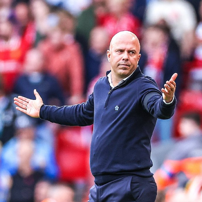 大秀中文，齐达内：无论是足球还是麻将，我都想更多探索中国（齐达内秀中文：无论足球还是麻将，都想更深入了解中国）