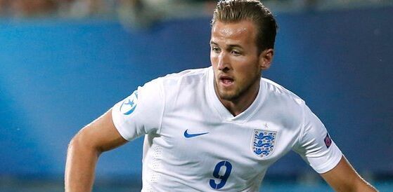 看完曼联vs埃弗顿中b费的触球集锦，拉爵还是把他卖了吧（看过曼联对埃弗顿的B费触球集锦后，拉爵还是该把他卖了吧）