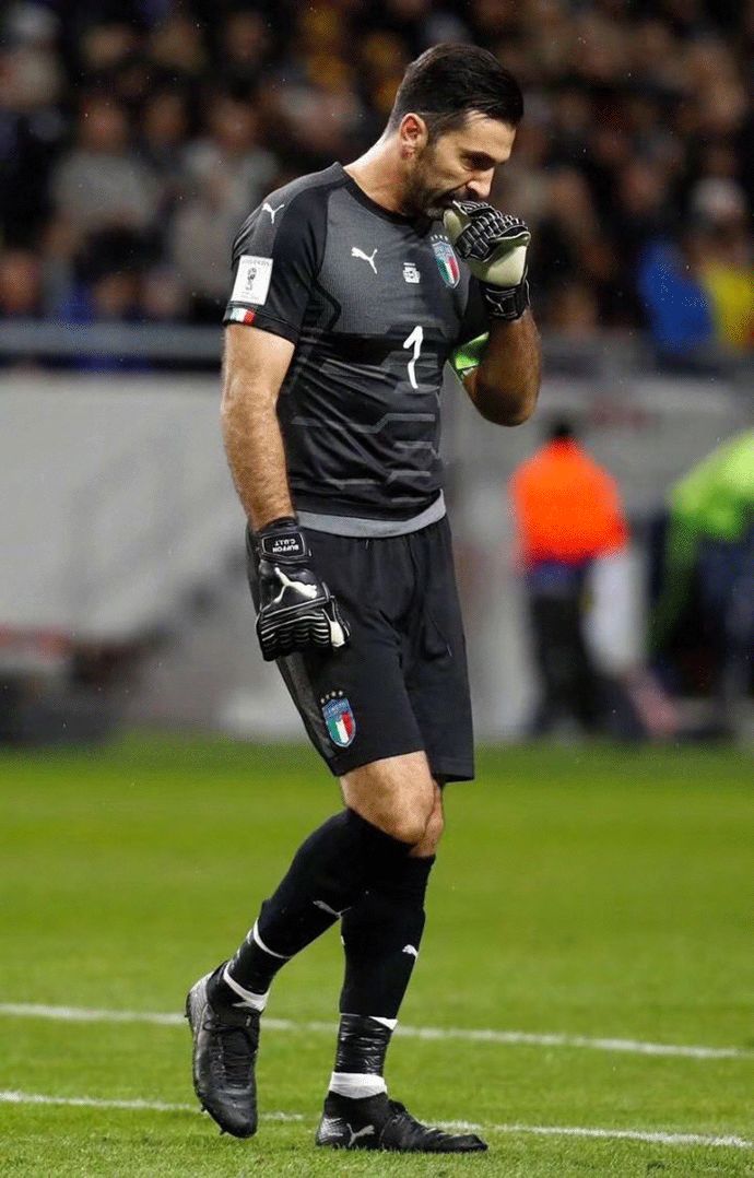 记者：维萨希望加盟纽卡，纽卡可能为其提出第三份报价（记者：维萨倾向加盟纽卡，俱乐部或提交第三次报价）