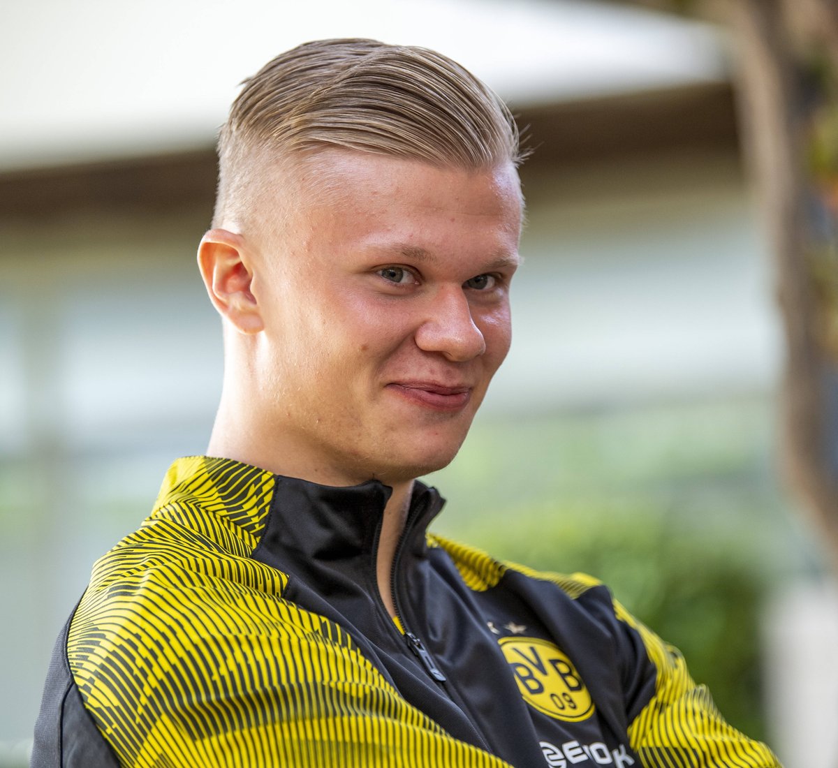 世界杯决赛于7月20日凌晨3点开球；半决赛也将在3点开球（世界杯决赛7月20日凌晨3点开赛，半决赛同一时间开球）