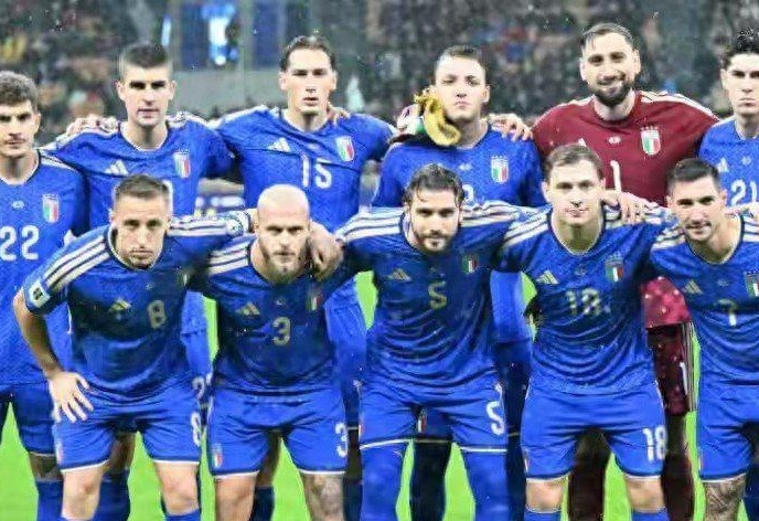 欧冠淘汰赛前瞻：曼联对阵巴黎,（欧冠淘汰赛焦点：曼联对决巴黎）