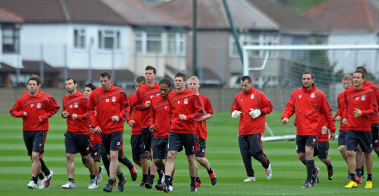 残特奥会举重比赛在东莞石龙开赛，134名运动员参与力量角逐（东莞石龙拉开残特奥会举重赛帷幕，134名选手同台比拼力量）